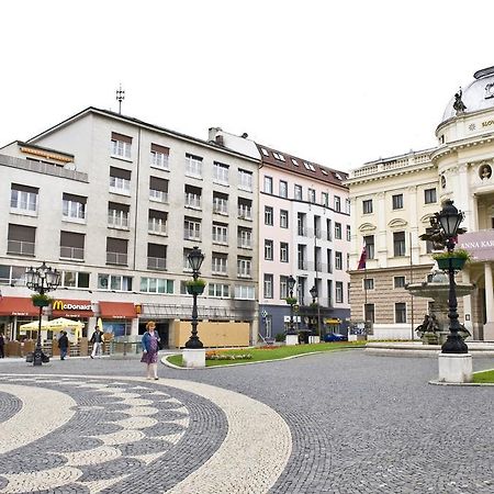 Apartman Old Centre - Rybarska Brana Братислава Екстериор снимка