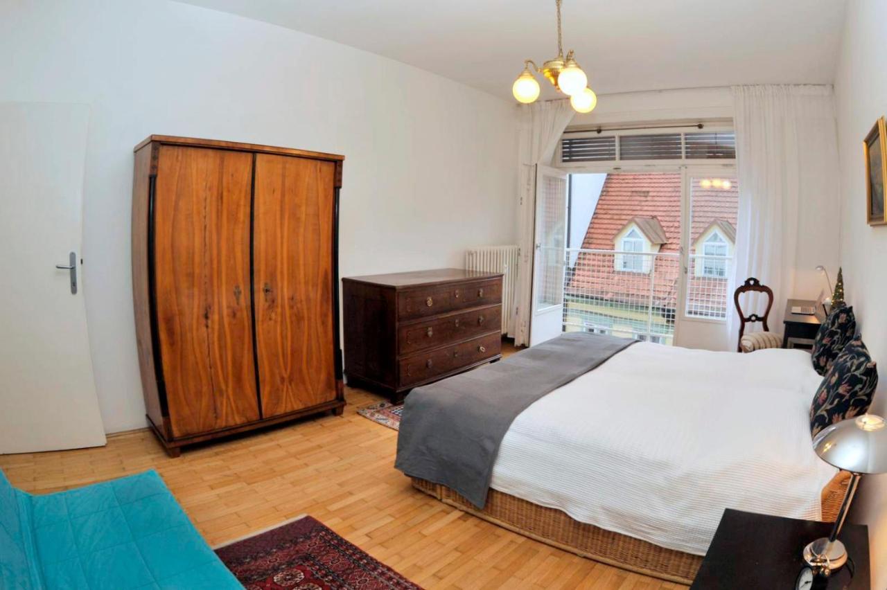 Apartman Old Centre - Rybarska Brana Братислава Екстериор снимка